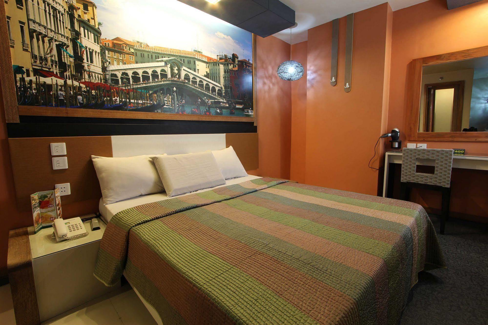 Eurotel North Edsa Quezon City Exterior photo